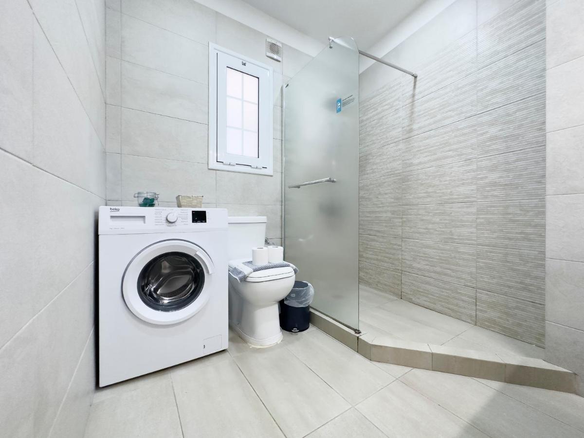 Mihail Voda Modern 55Sqm In Athens Apartment Екстериор снимка