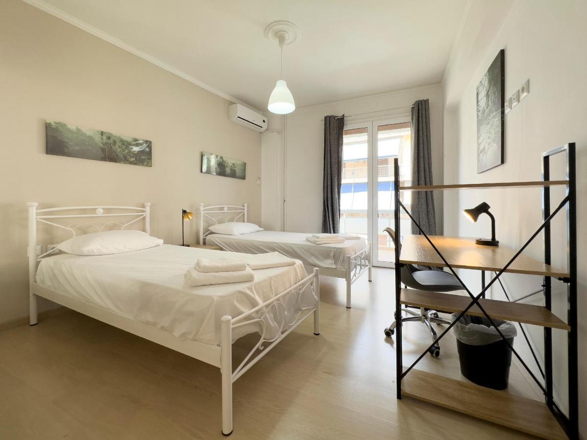Mihail Voda Modern 55Sqm In Athens Apartment Екстериор снимка
